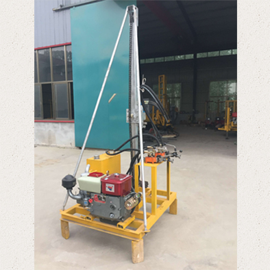 Core Sample Drilling Rig With Pressure Adding To Power Head