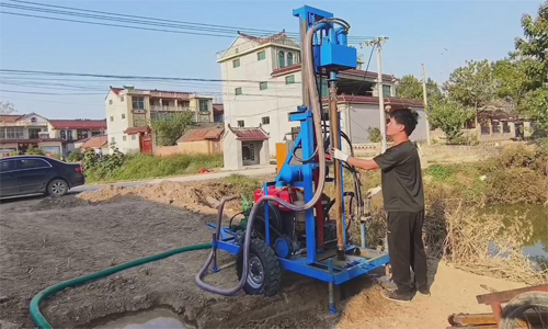 Water well drilling rig machine DH150 complete operation